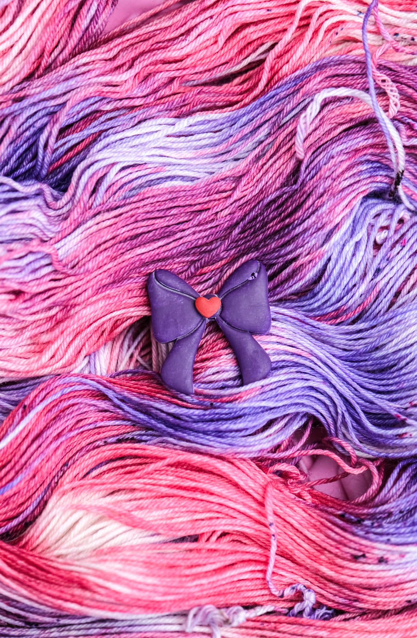 Mars Bow Stitch Marker