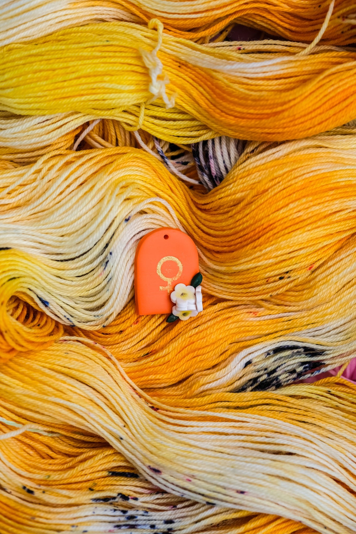 Venus Flower Arch Stitch Marker
